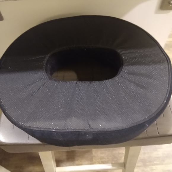 SALE 📸 Donut pillow - Picture 4 of 4